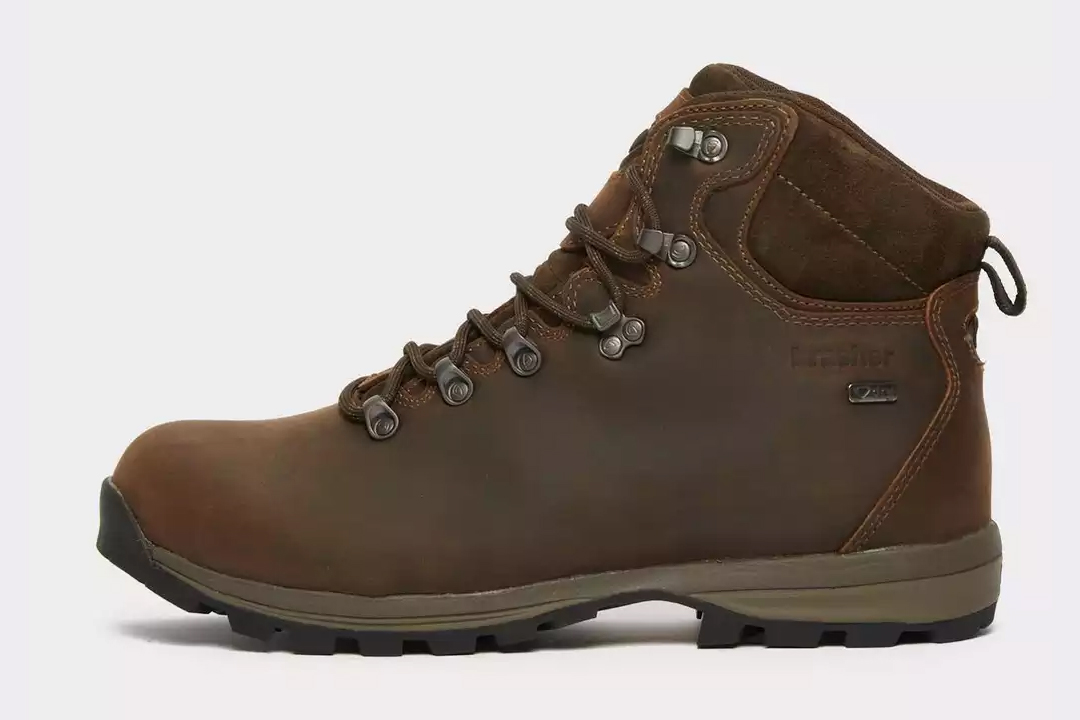 Best budget walking boots for UK hiking 2023 Adventure Pending