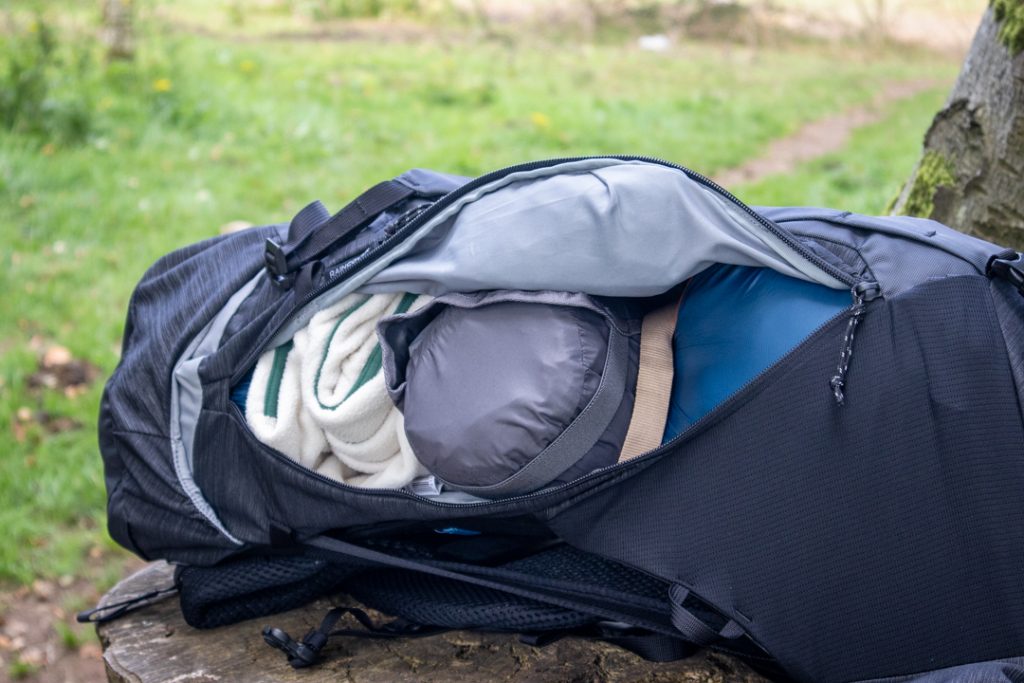 Thule Topio 40L Side Zip